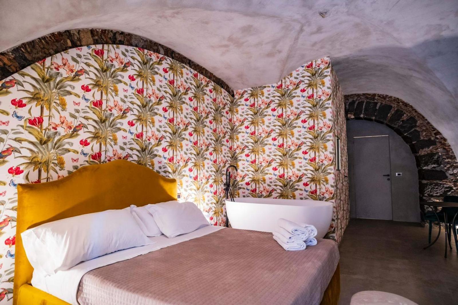 Charme Catania Central Suites Экстерьер фото