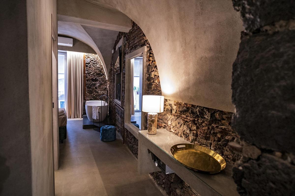 Charme Catania Central Suites Экстерьер фото