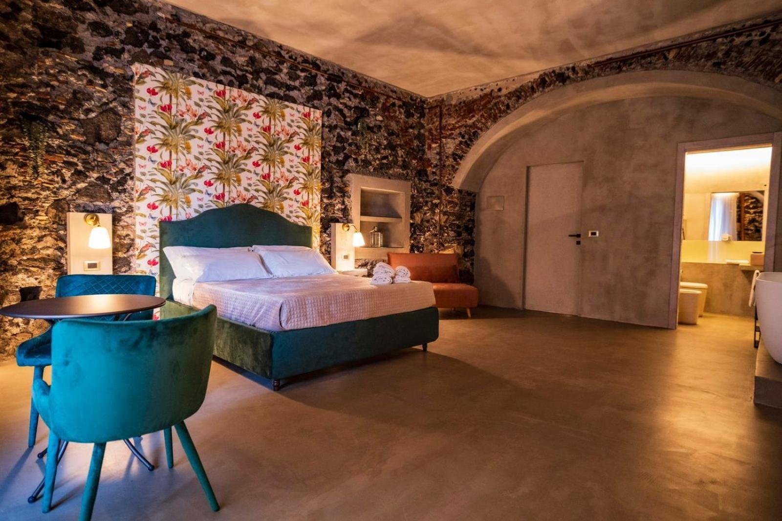 Charme Catania Central Suites Экстерьер фото